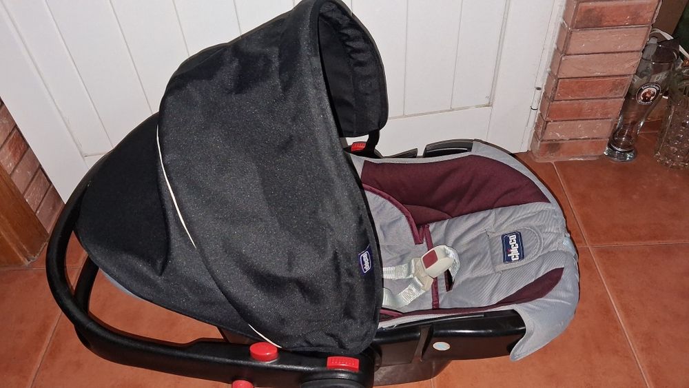 Cadeira ovo da chicco com redutor