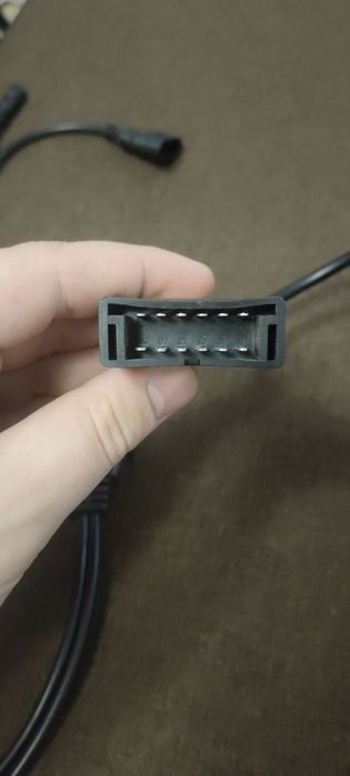 Продам автомобильный сканер delphi с переходниками под разные авто