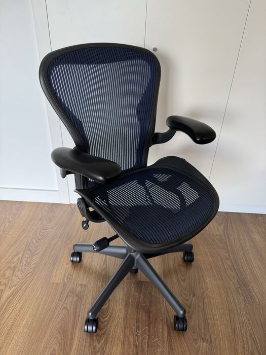Herman Miller Aeron Blue