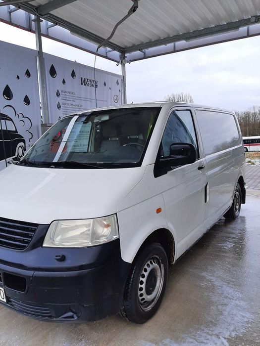 Volkswagen transporter T5 2,5tdi 130kM
