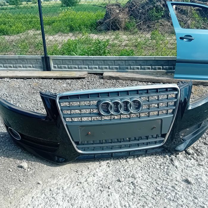 Zderzak przód  AUDI A5 8T 2008 - 2011 LY9B