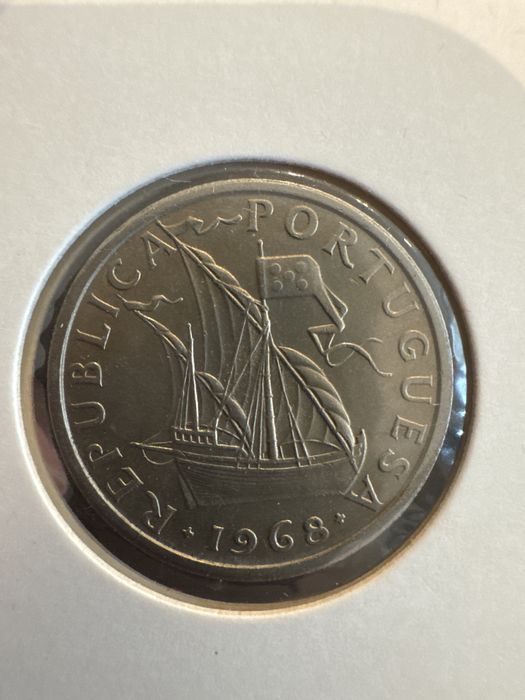 Moeda 5$ 1968 Soberba