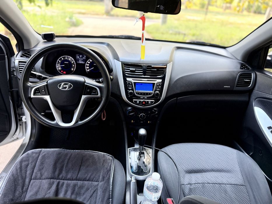 Hyundai Accent 2011г Полноценый Автомат