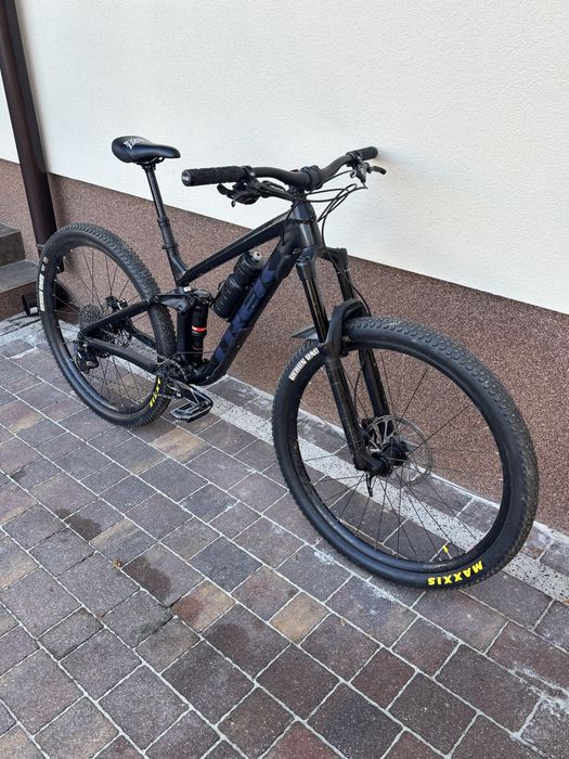 Trek Slash 2020 M 29