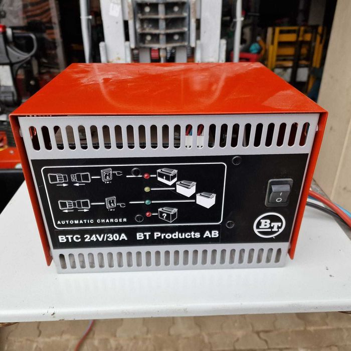 Ładowarka baterii trakcyjnych Toyota BT 24V 30A 40A 50A 60A 48V