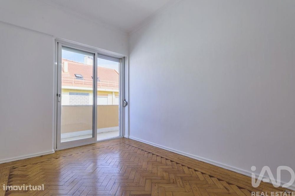Apartamento T4 em Beato de 86 m2