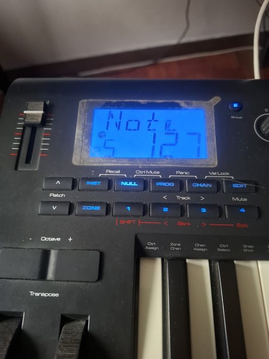 Teclado controlador MIDI M-audio axiom 25