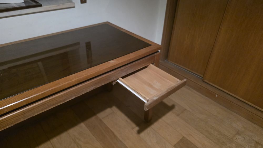 Mesa Madeira maciça tipo Cerne