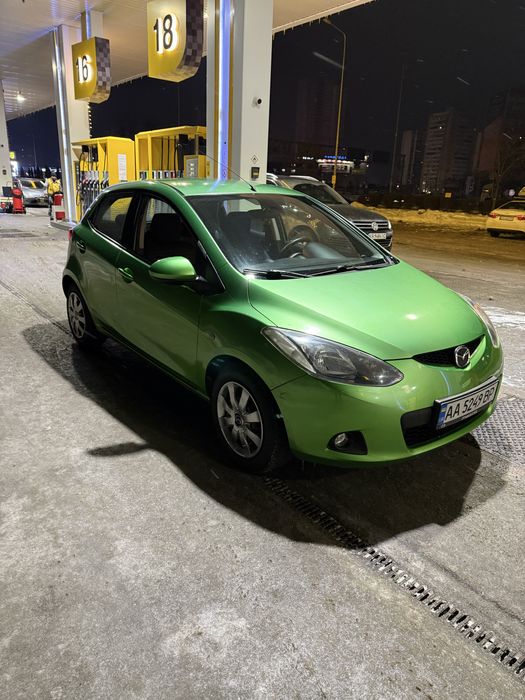 Мазда 2 автомат Mazda 2