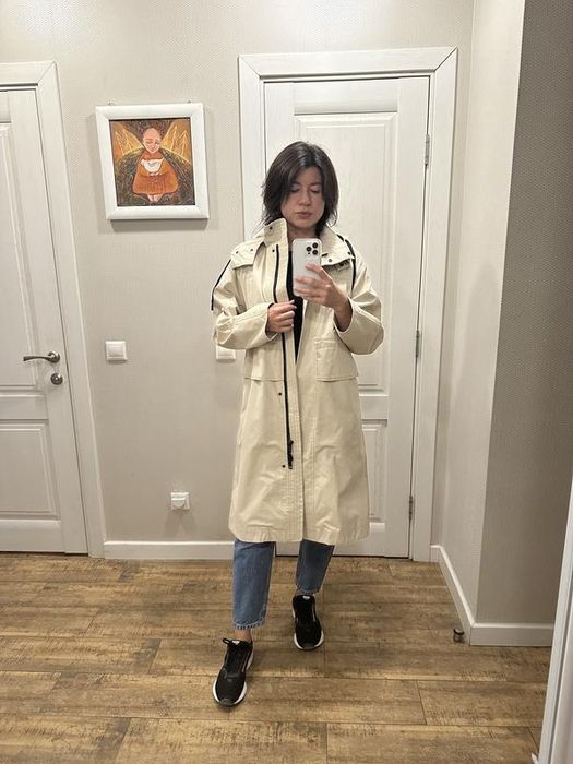 Весняний  плащ Massiimo Dutti