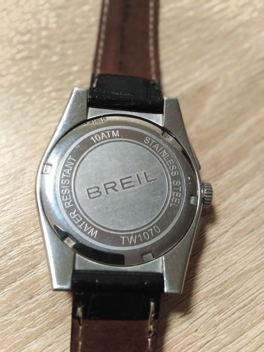 Продам часы мужские BREIL