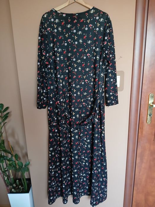 Śliczna długa sukienka w kwiaty plus size rozmiar 48/50/52   5 XL