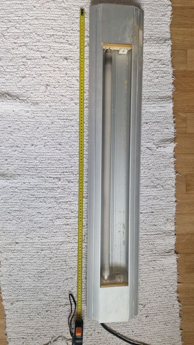 Lampa akwarystyczna