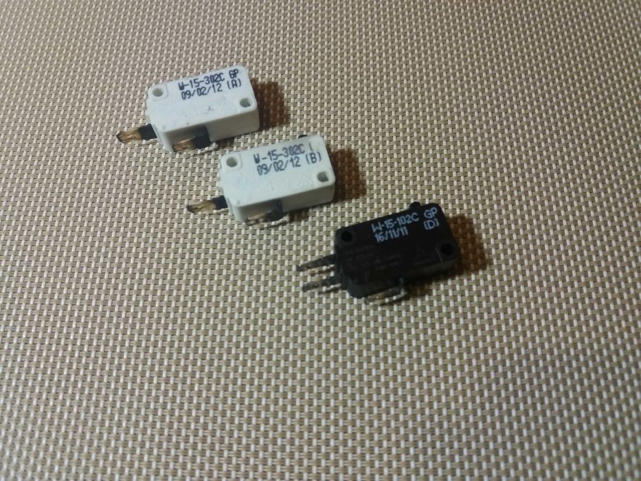 Микровыключатель W-15-302C для СВЧ-печи Gorenje (3шт.)