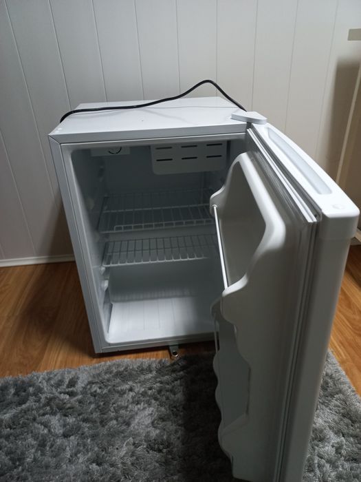 Frigobar com congelador