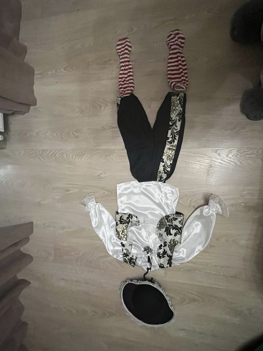 Пірат, барон, принц, король