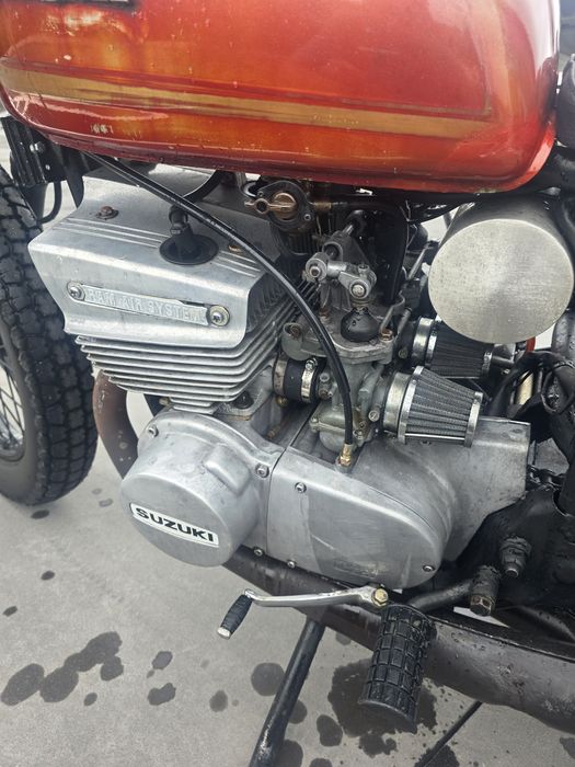 Suzuki gt 380 cafe racer