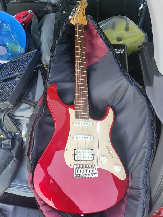 Gitara Yamaha Pacyfika 112  Czerwony metalik