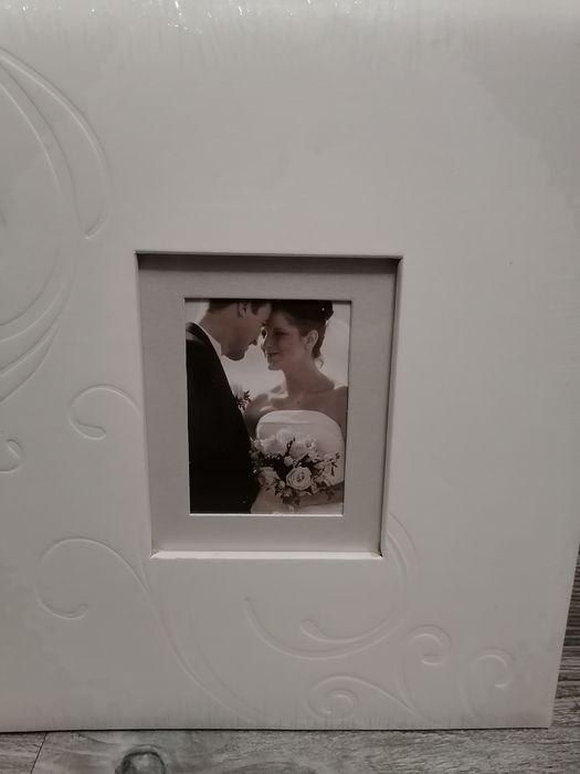 Album na ślubne zdjęcia