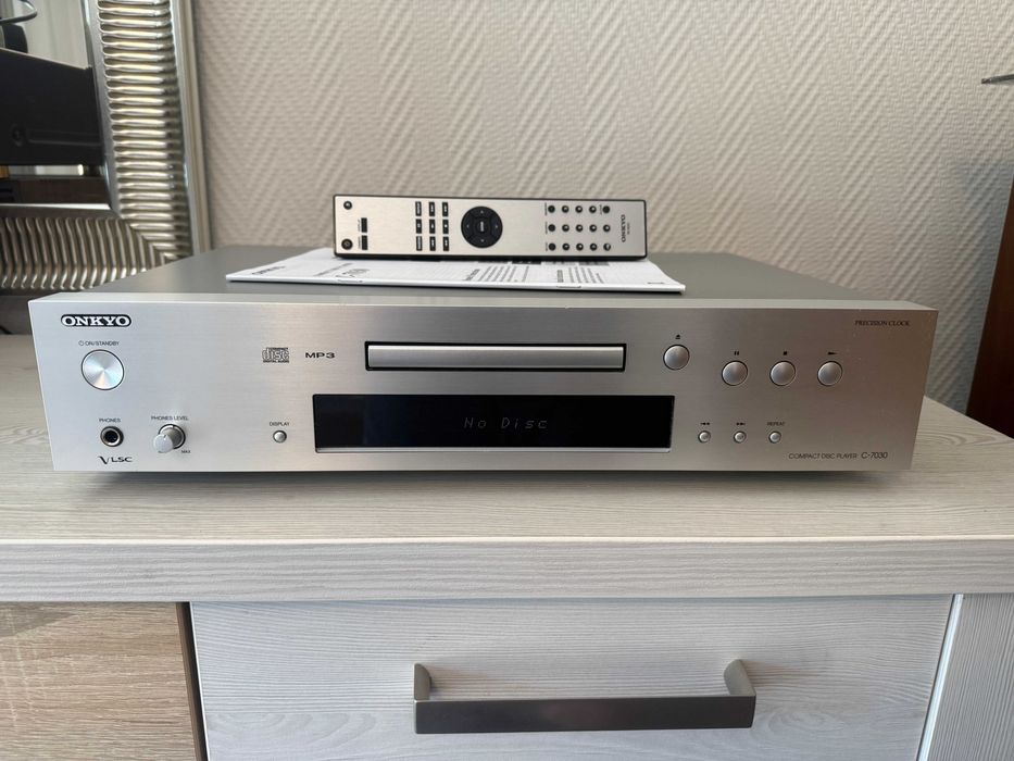 ONKYO C-7030 Odtwarzacz CD Top Class