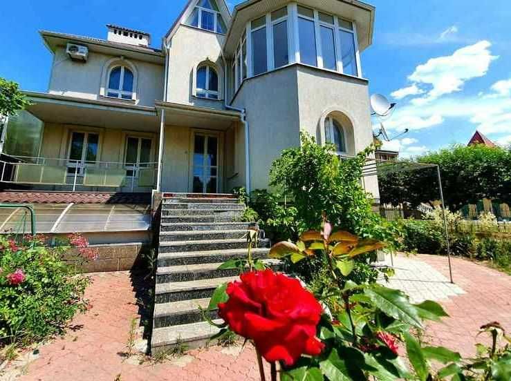 Продажа дома в элитном пос. "Звездный" Подгороднее