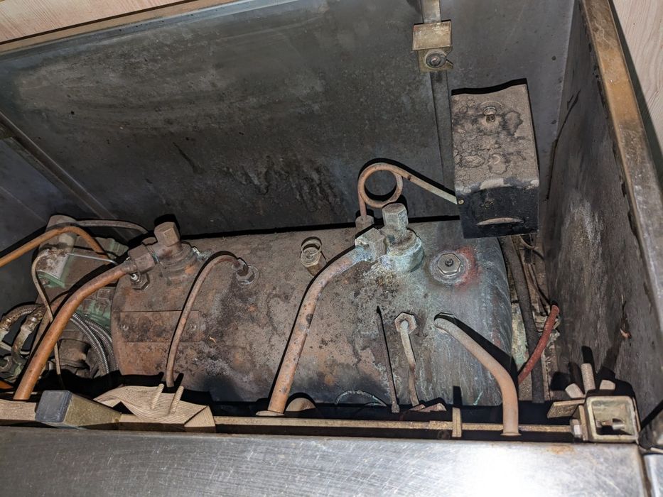 Кофемашина Lavenezia expres рожковая профессиональная