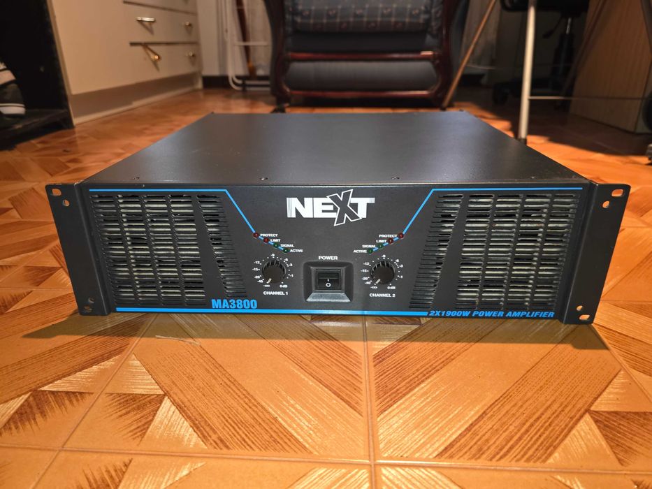 Amplificador Next 3800