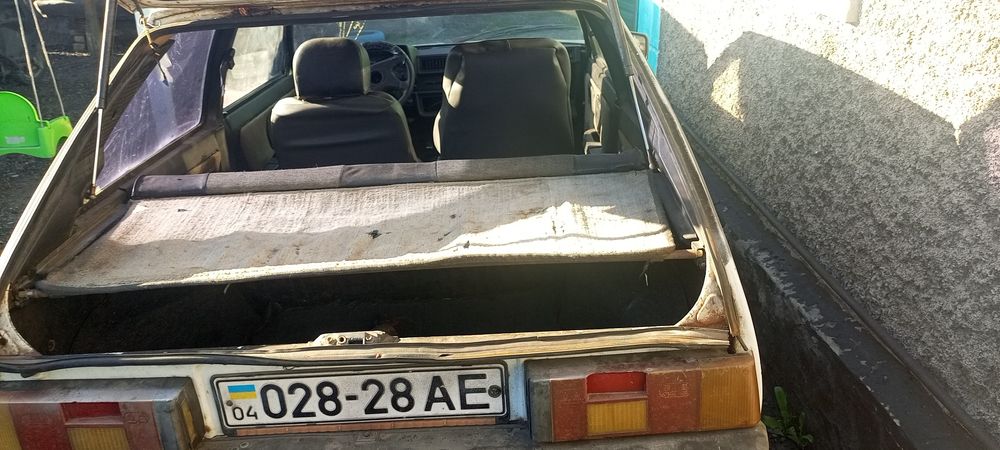 Продам Таврию.      .