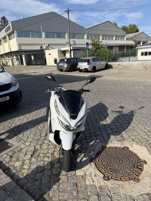 Alugo mota pcx 60€