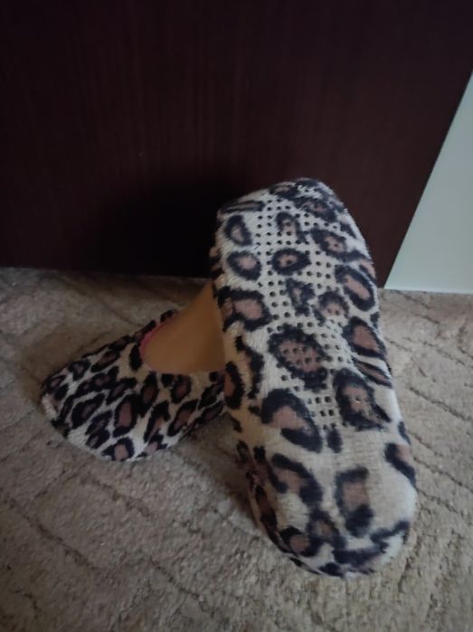 Тапочки чешки  леопард велюр теплые