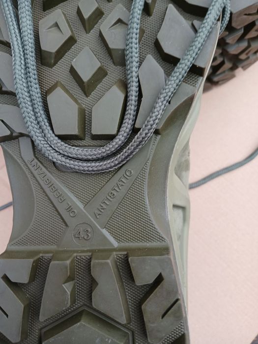 Розпродаж тактичні кросівки робоче взуття