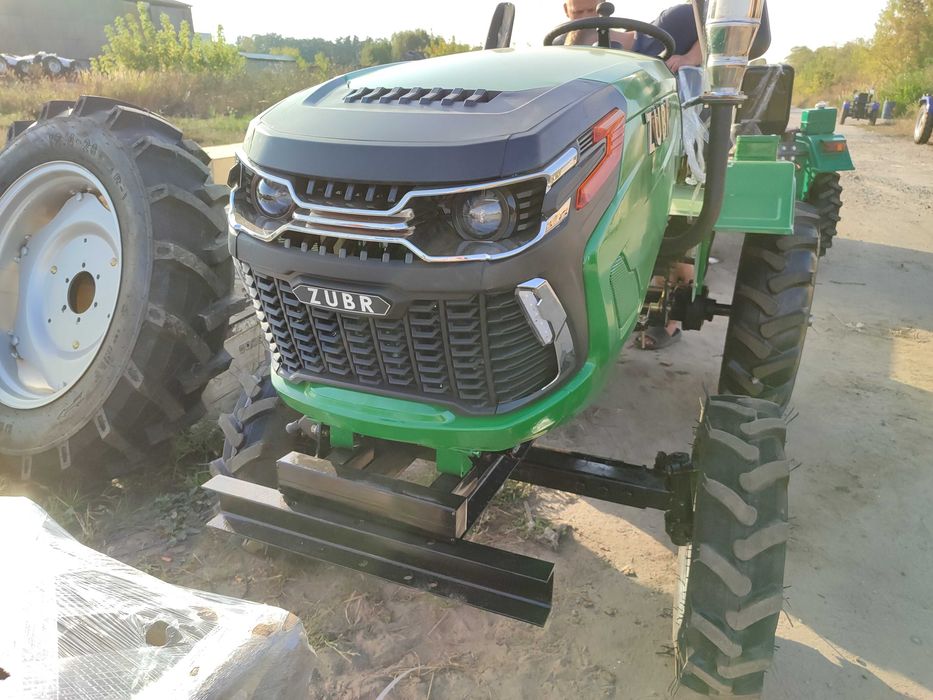 Трактор Зубр Т 250 + фреза и плуг Доставка бесплатная к дому