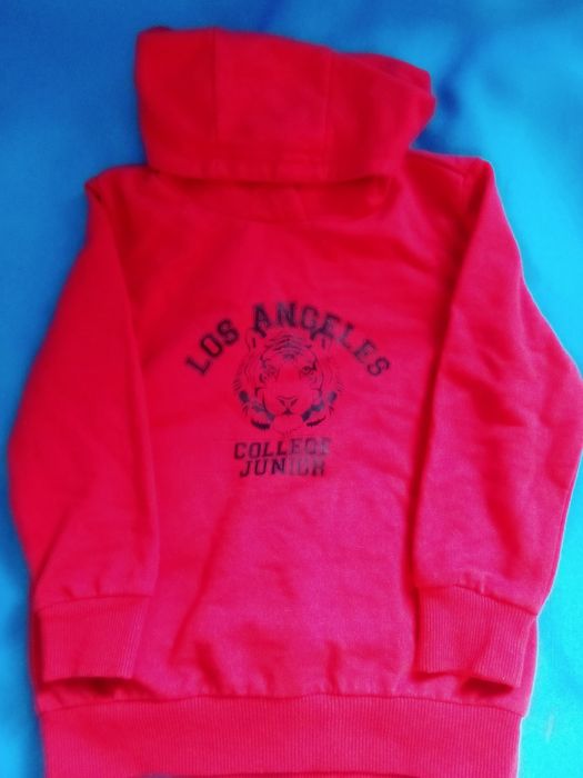 Дві кофтини,за ціною одної.