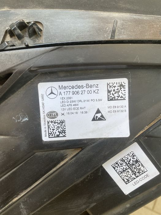 Farol Esquerdo Mercedes-Benz Class A W177