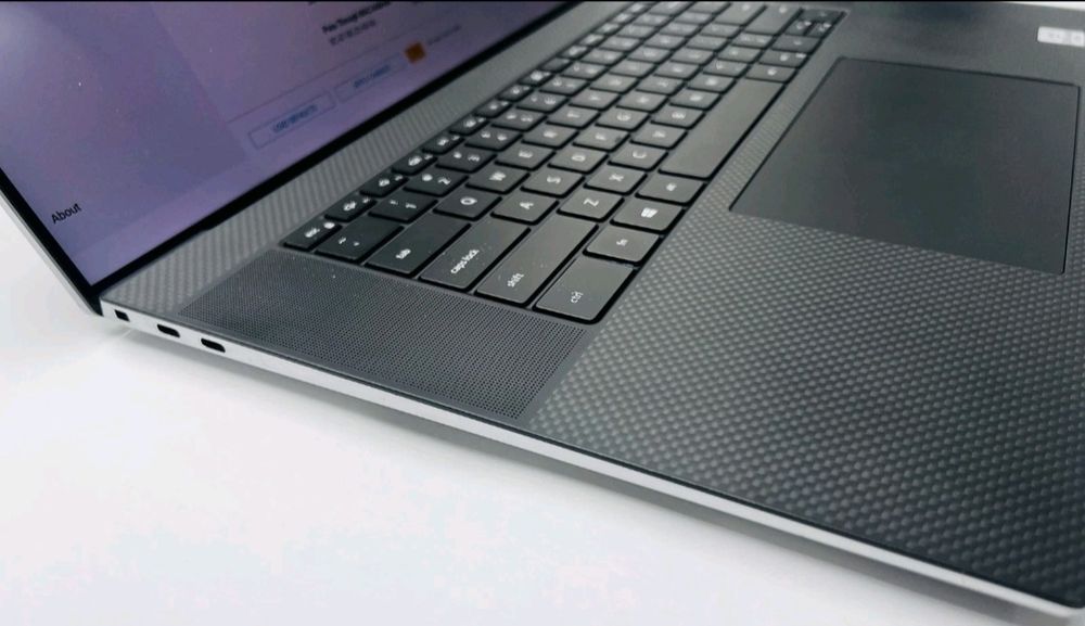 Dell Precision 5750 i9-10885H, NVi Quadro RTX 3000, 4K сенсор 16GB