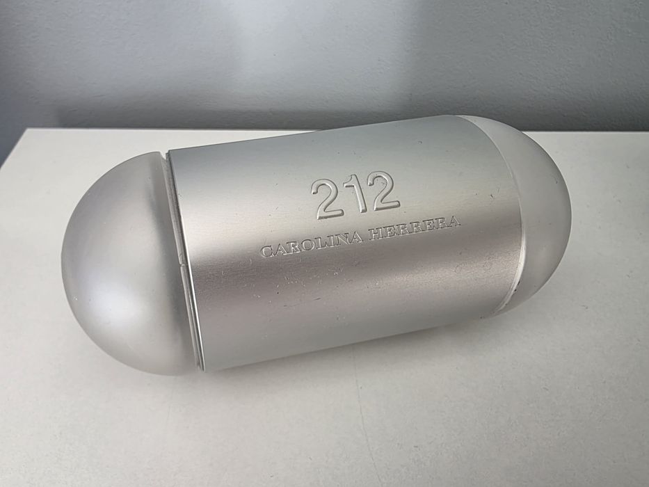 Flakon 212 Carolina Herrera 100ml (pusty)