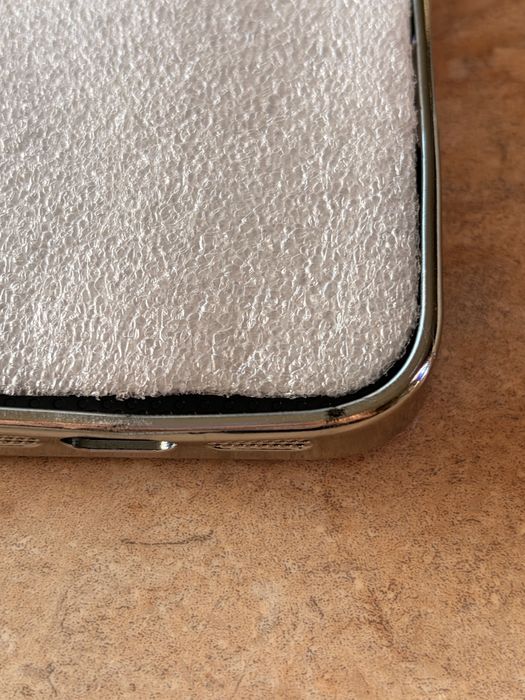 Iphone 17 etui phone case srebrne blyszczace