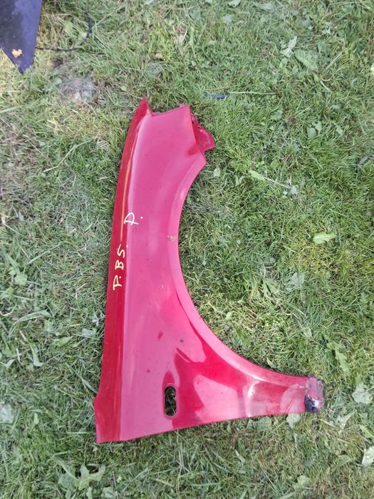 Błotnik prawy volkswagen Passat b5 LY3D kod lakieru bez rdzy