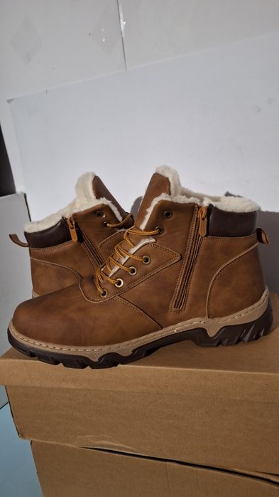 Śniegowce w modnym kolorze nowe Rozmiar 44