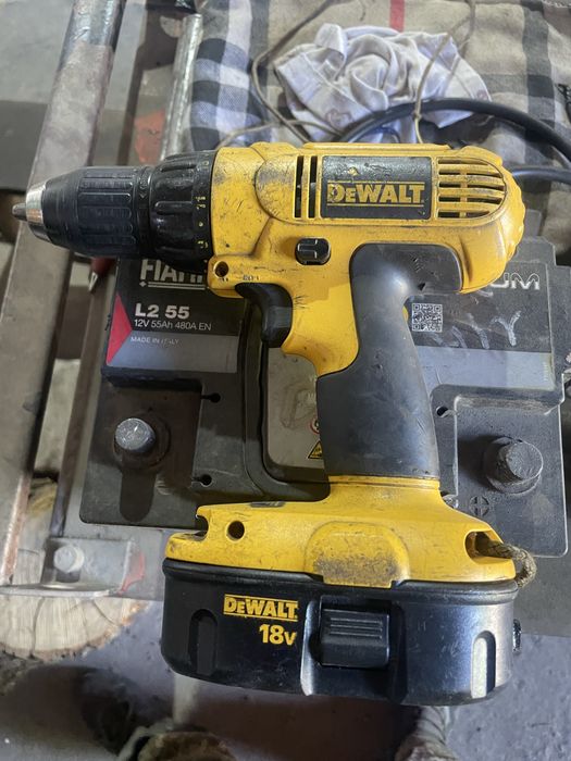 DeWalt шуруповерт