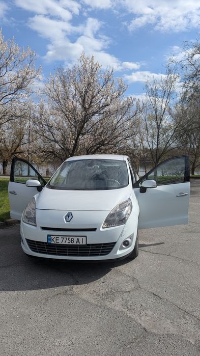 Renault Grand Scenic 2009