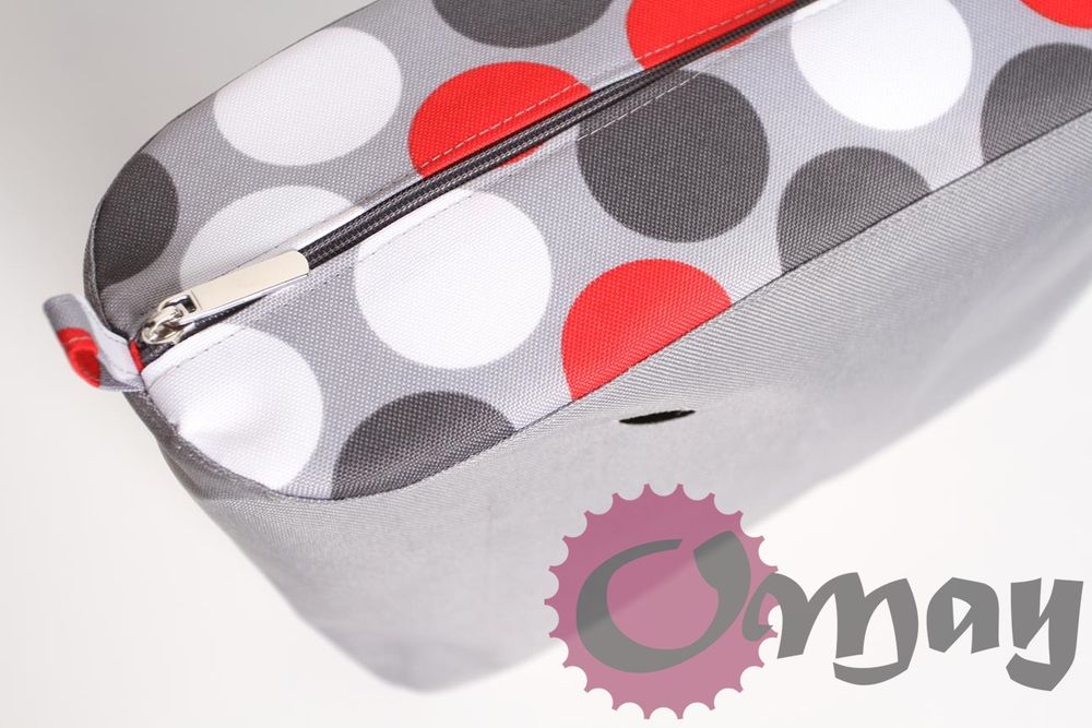 Szary organizer do OBAG STANDARD grochy czerwone 2 kieszenie OMAY
