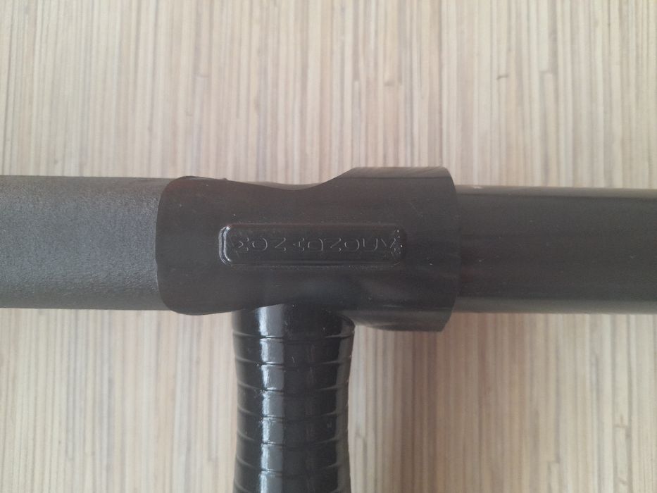 Pałka policyjna baton.