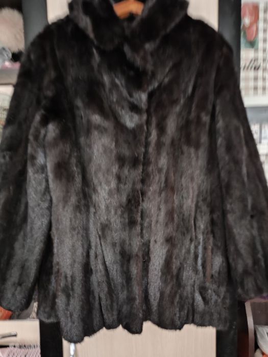 Продаж шуб натуральних  норки