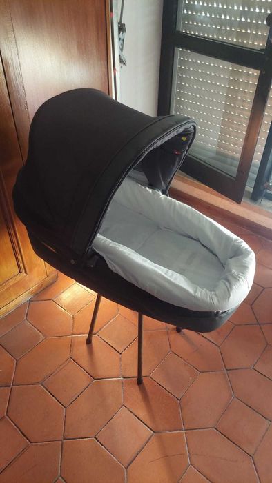 Vendo Trio Bébécar Ip-Op (alcofa + carrinho + ovo)