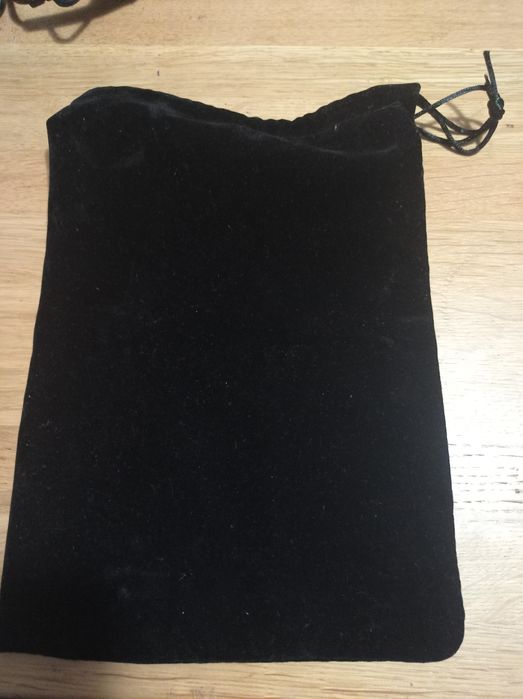 Szczotko suszarka 600watt zamszowe etui