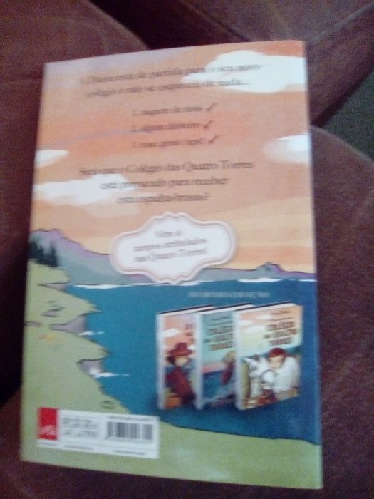 Livros da coleção " O Colégio das Quatro Torres" de Enid Blyton