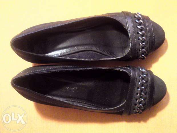 CCC Clara Barson czółenka czarne rozm 38 / 24,5 cm buty obuwie