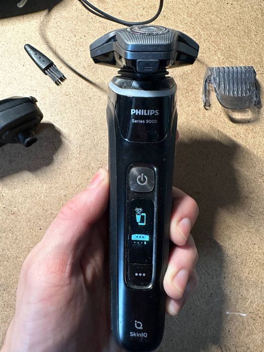 Бритва Philips Series 9000