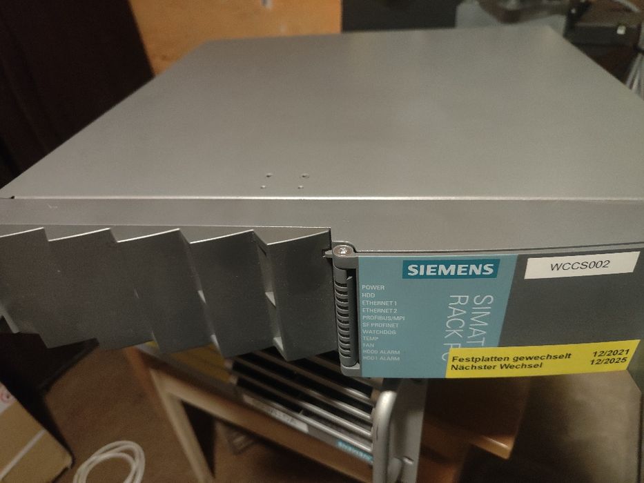 Przemysłowy komputer PC Siemens SIMATIC IPC647D